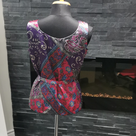 2/$30 top - Picture 2 of 4